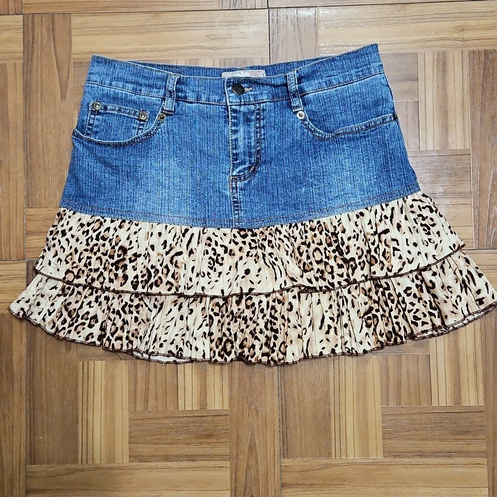 JOLT skort